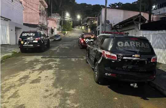 Polícia Civil deflagra “Operação Placa Fria” e desmantela organização criminosa que confeccionava placas falsas para veículos