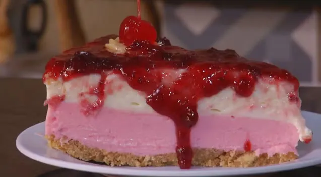 Pink Lemonade: Prato do Dia ensina como fazer torta com mousses de morango e limão
