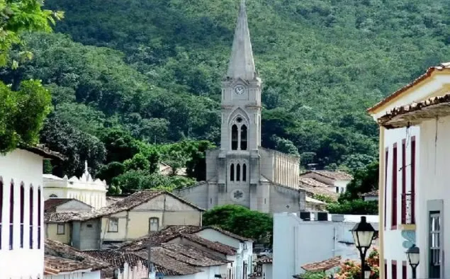 Prefeitura de Vila Boa abre processo seletivo com 25 vagas e salário de até 5,1 mil