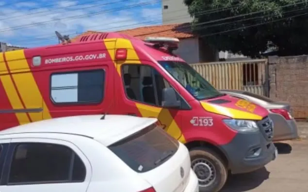 Mulher toma inseticida ao confundi-lo com remédio para estômago e é internada, em Formosa