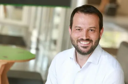 Sicredi alcança a marca de 9 milhões de associados e estima abrir mais de 400 novas agências em dois anos