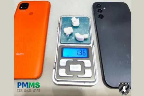 PM flagra homem portando cocaína durante o início da madrugada do sábado (29) em Chapadão do Sul