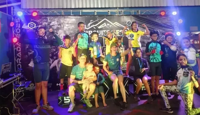 Crianças da Escolinha de Ciclismo de Chapadão do Sul brilham em competição em Jaraguari