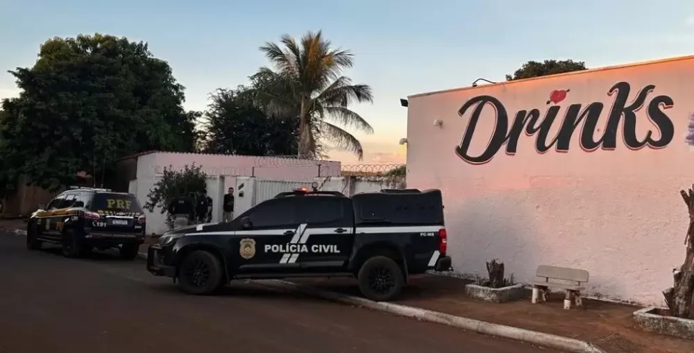 Em nova operação Polícia encontra armas e drogas em prostíbulo de Aparecida do Taboado