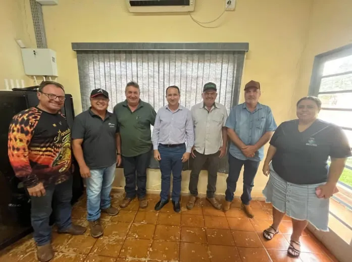 Prefeito Ivan “Xixi” e produtores da região da Cooper fazem levantamento da última colheita de soja