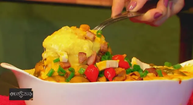 Chica Doida: Prato do Dia ensina como fazer receita com massa de milho e recheio