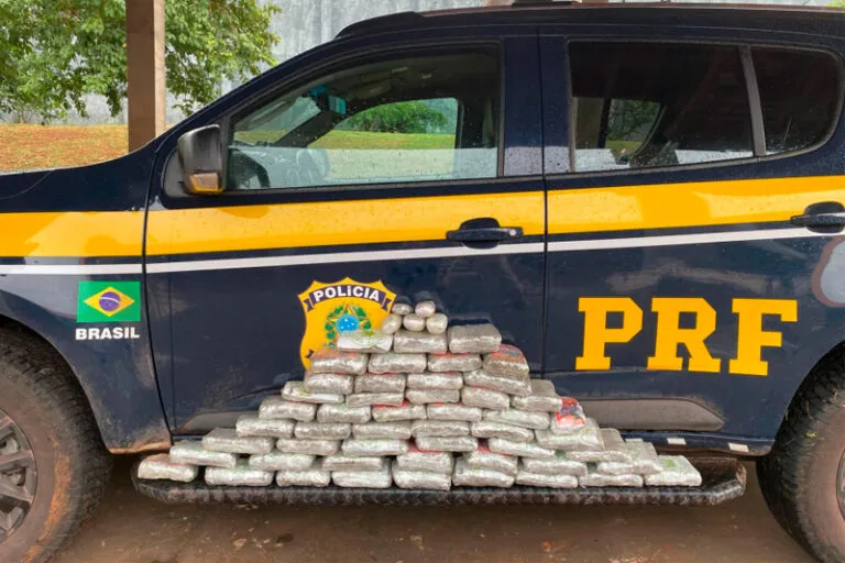 Homem é preso pela PRF em Paraíso das Águas transportando quase 14 Kg de drogas