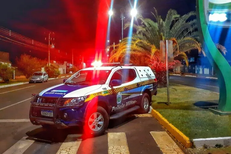 Menor é flagrado realizando manobras perigosas e conduzindo sem CNH em Costa Rica