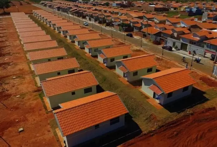 Vereador Jovenaldo da Farmácia propõe doação de casas do Programa Aluguel Social