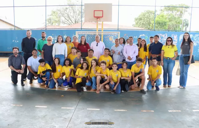 Projeto “Câmara Vai à Escola” esteve na Escola Municipal SEMEAR