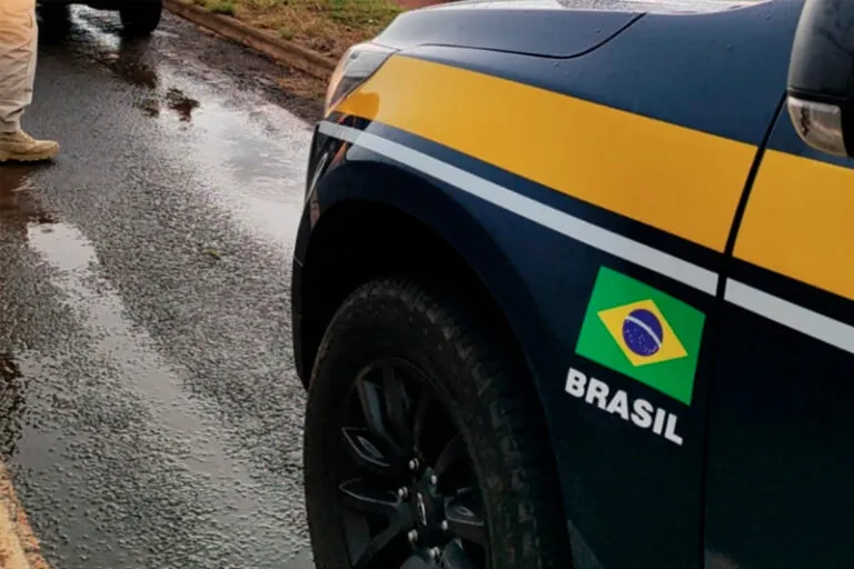 PRF Intercepta policial penal, suspeito de estupro na BR-060, em Paraíso das Águas