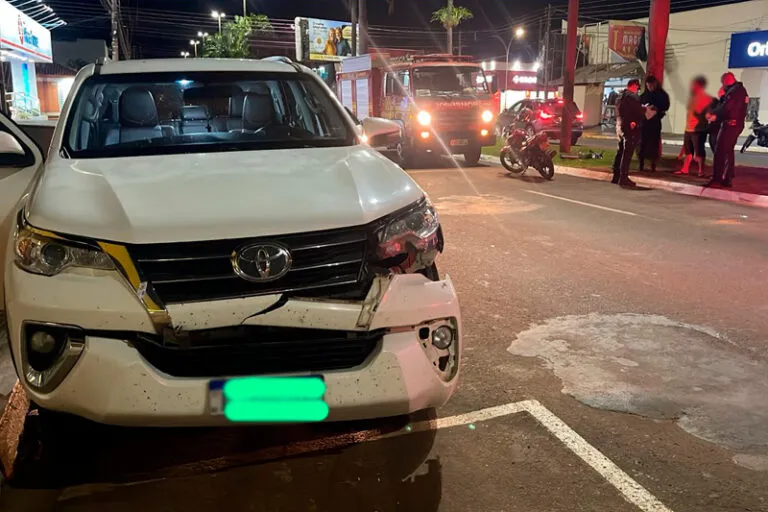 Quatro acidentes envolvendo carros e motos em menos de 24 horas em Chapadão do Sul