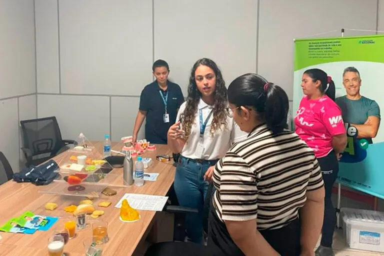 Way Brasil e SEST/SENAT promovem ação pelo Abril Verde reforçando a saúde e segurança no trabalho