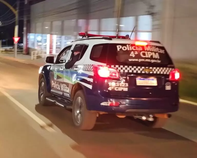 Dois indivíduos foram presos por ofender e desacatar policiais em Costa Rica 