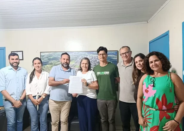 Prefeito de Alcinópolis Assina Termo de Consentimento para Uso de Imagens de Sítios Arqueológicos