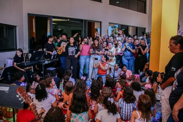 Servidoras municipais de Chapadão do Sul recebem homenagem especial do Dia das Mães