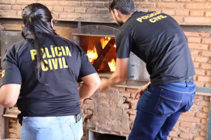 Polícia Civil de Paraiso realiza incineração de mais de 150 kg de drogas em Chapadão do Sul