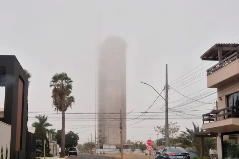 Possibilidade de ocorrer pancadas de chuva em Chapadão do Sul e região