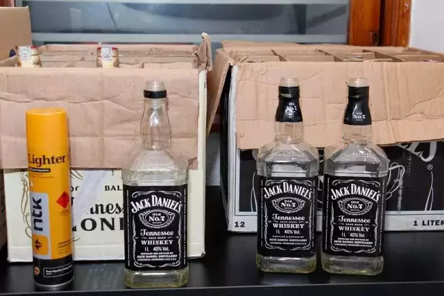 Com BMW e moto esportiva na garagem, falsificador de uísque é preso em MS