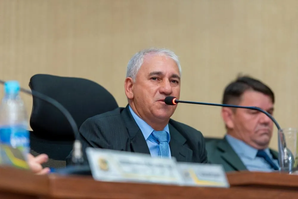 Presidente Walter Rosa agradece a todos que contribuíram para a festa e homenageia pioneiro