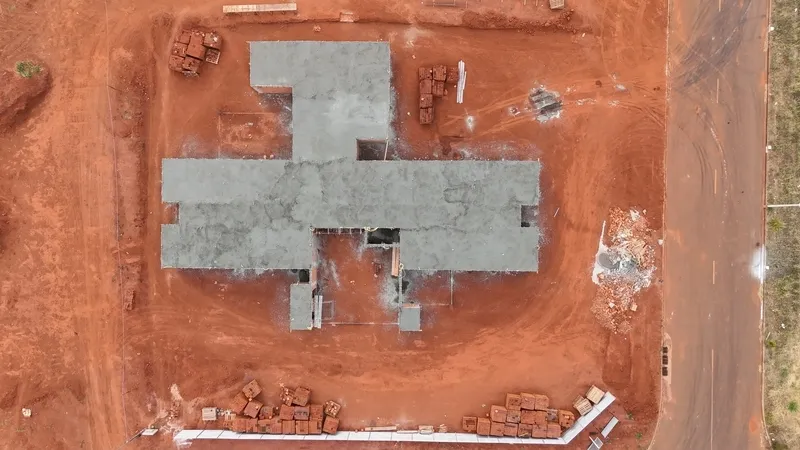 Obras de construção da UBS Liiv avançam com concretagem estrutural