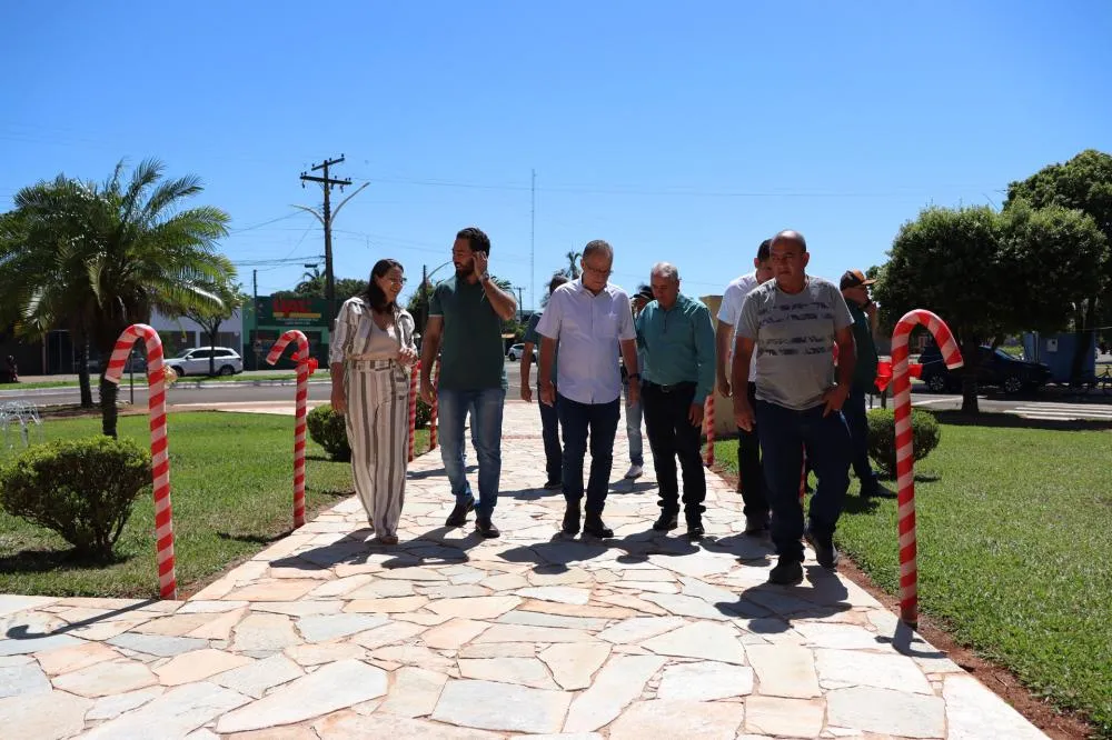 Chapadão do Céu recebe visita do deputado Lucas do Vale e do ex-prefeito Paulo do Vale
