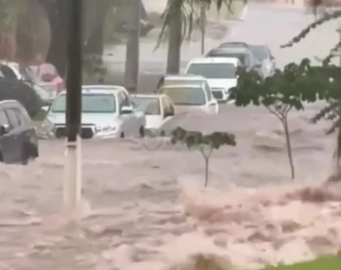 Chuva deixou rastros de destruição em vários pontos de Rio Verde–GO.