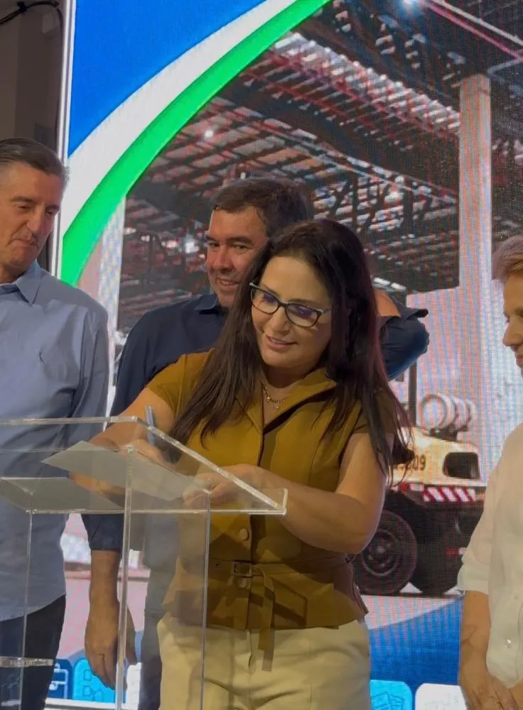 MICHELLE SCHLATTER OFICIALIZA FILIAÇÃO AO PP E MOVIMENTA CENÁRIO POLÍTICO EM MS