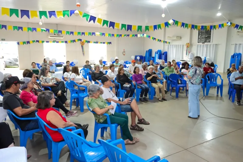 Palestra sobre violência contra a pessoa idosa reúne 60 participantes em ação do Junho Prata