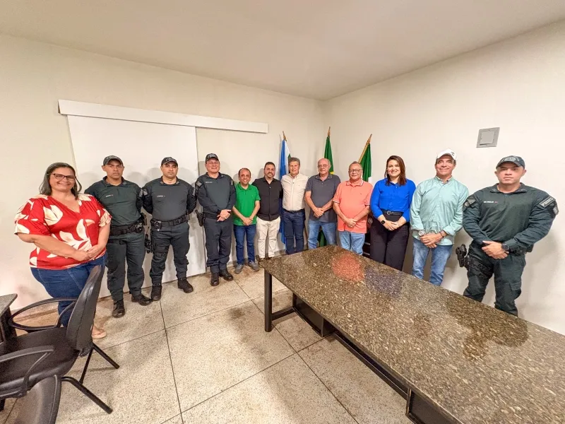 Prefeito Walter Schlatter visita Rio Verde de Mato Grosso para conhecer modelo de Escola Cívico-Militar