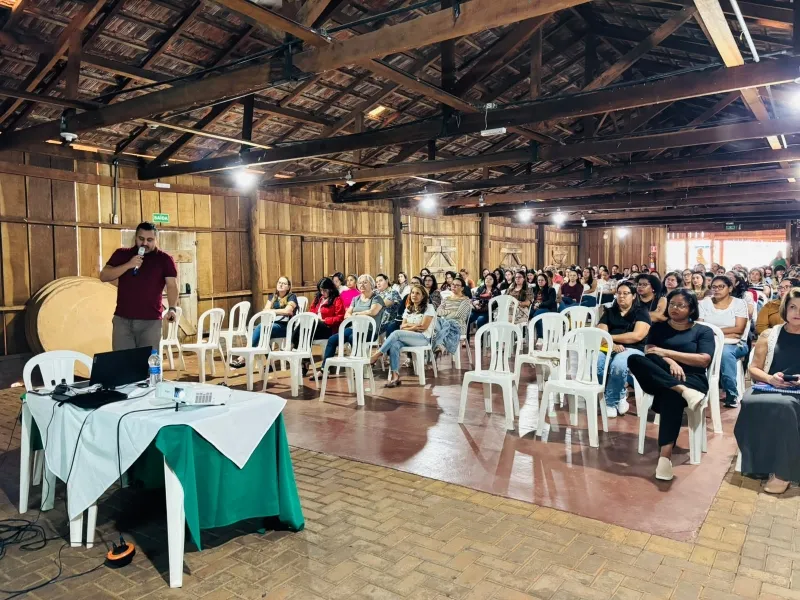 Rede Municipal de Ensino inicia segundo semestre com formação continuada para fortalecer a qualidade da educação em Chapadão do Sul