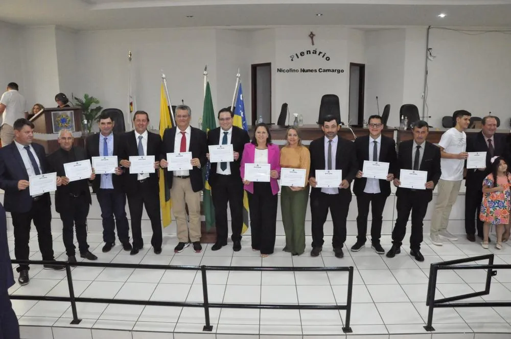 Diplomação dos Eleitos de Chapadão do Céu, Serranópolis, Itajá, Apore e Lagoa Santa é Realizada em Itaja-GO