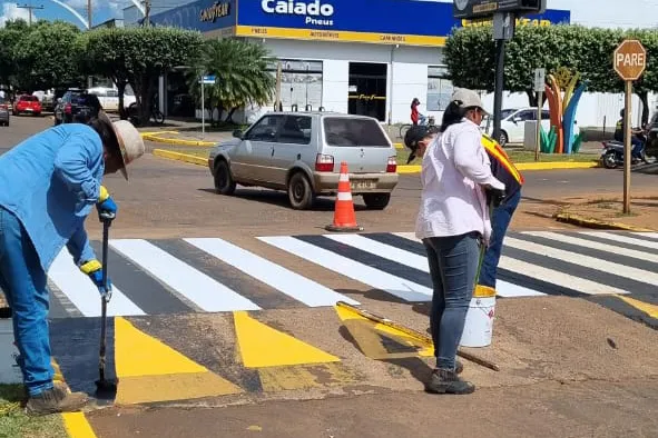 Prefeitura amplia vagas de estacionamento e revitaliza sinalização no centro da cidade